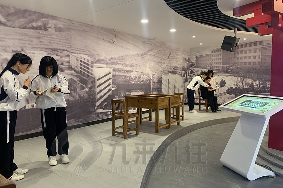 AI智能校史展廳設(shè)計,數(shù)字化校史館建設(shè)方案,智能校史展覽館裝修設(shè)計公司